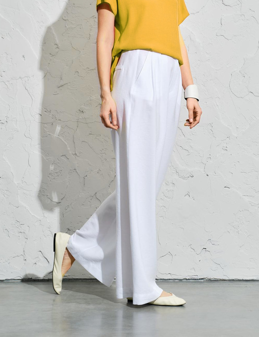 Regular Fit White Linen Trousers for Women