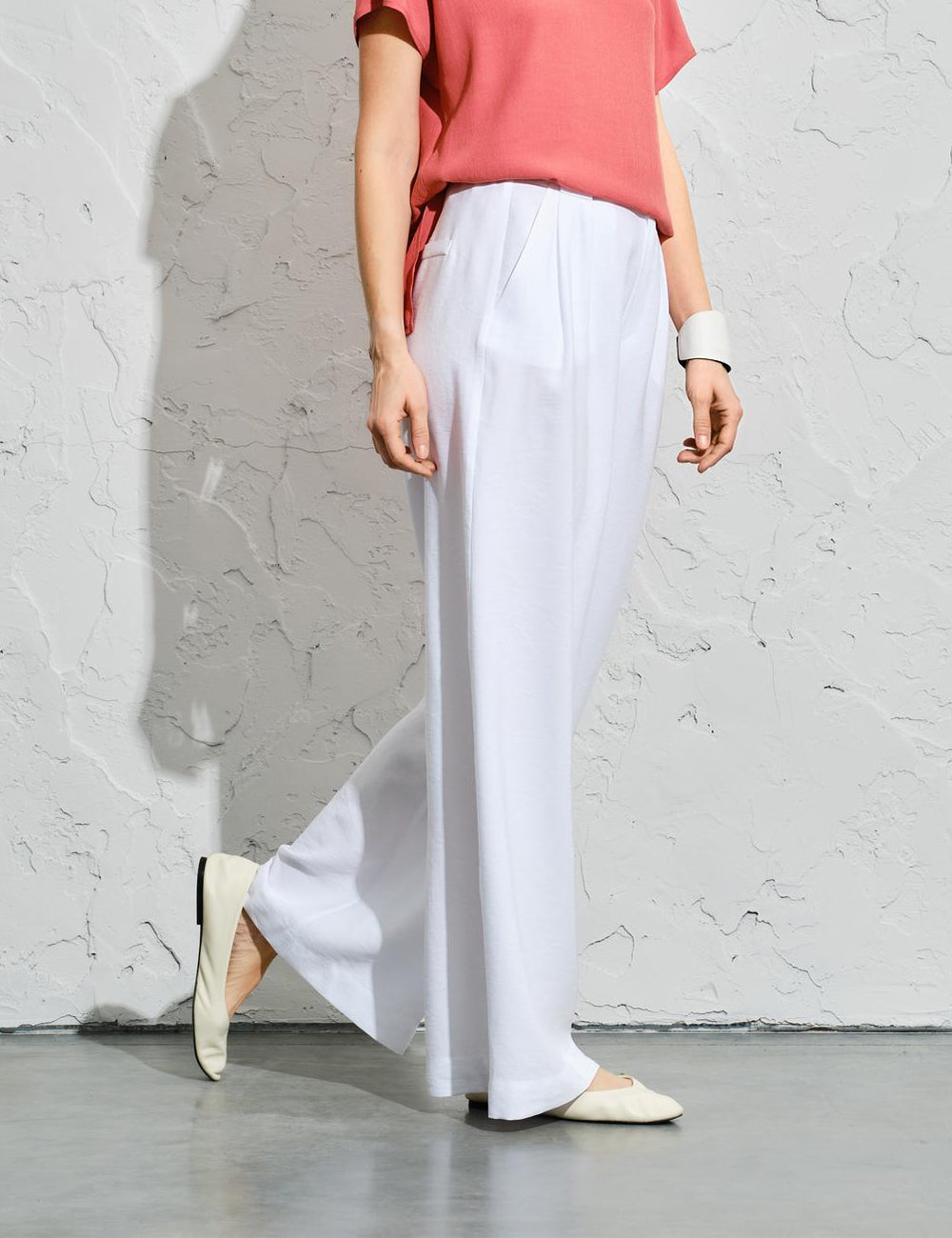 Regular Fit White Linen Trousers for Women