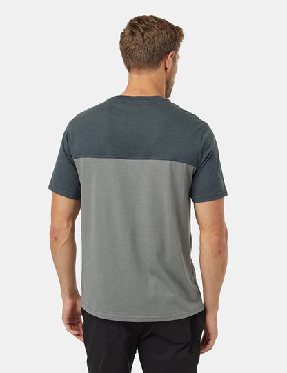 Men Blocked Pocket T-Shirt